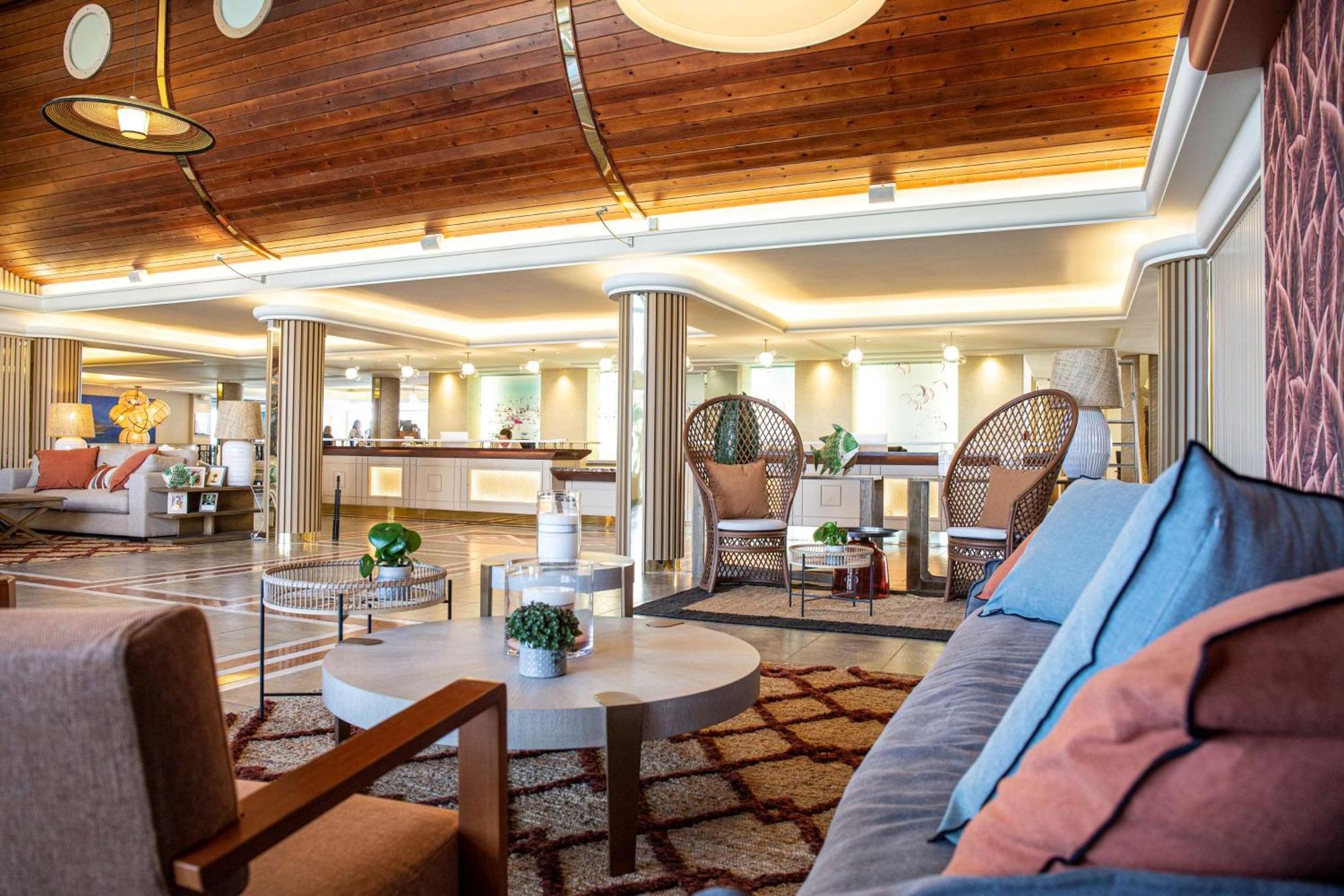 Grand Hotel Les Flamants Roses Thalasso & Spa Кане Екстериор снимка